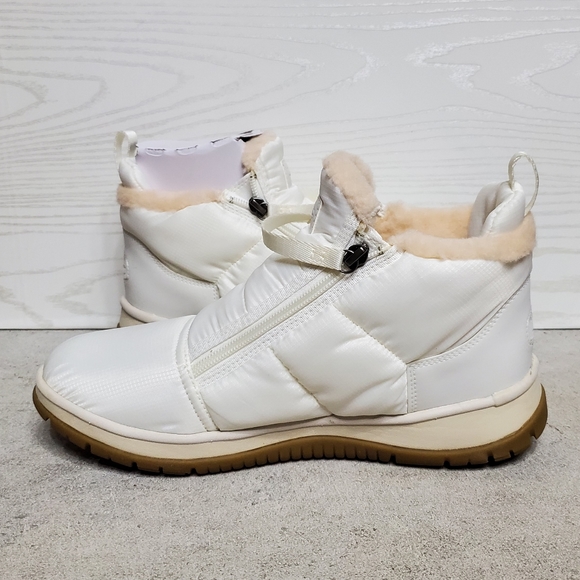UGG Plush Lakesider snow boots, White, NWOB - Picture 13 of 14